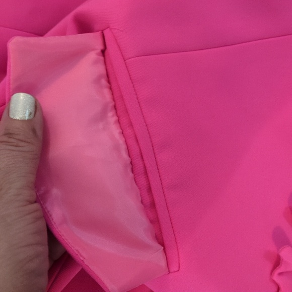 Pink Floral Embellished Blazer with Tailored Silhouette - Picture 9 of 12